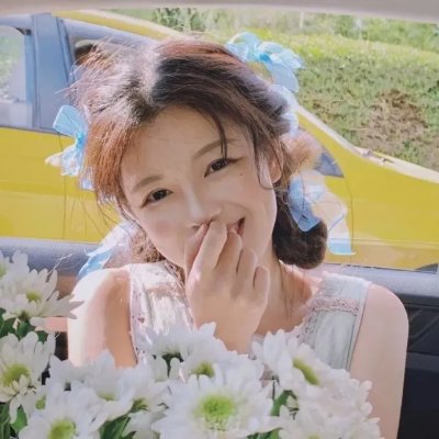 隐婚后，她成了豪门萌宝的亲妈